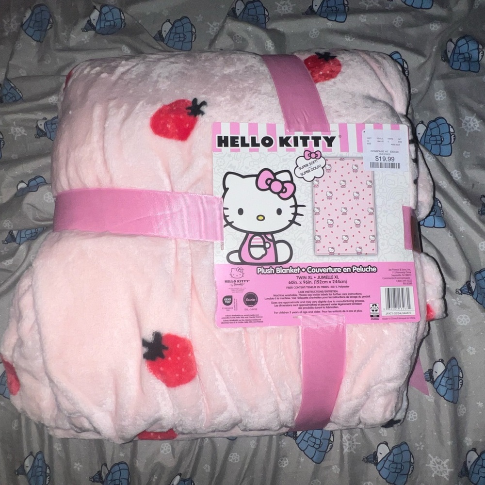 hello kitty pink strawberry blanket
